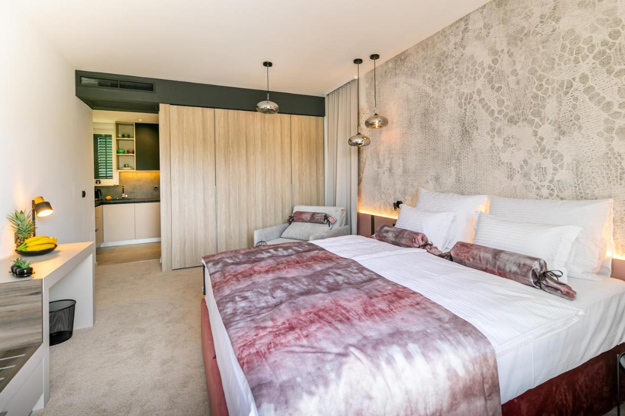 Luxury Rooms Il Ponte Trogir II Exterior foto