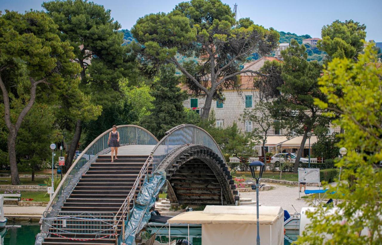 Luxury Rooms Il Ponte Trogir II Exterior foto